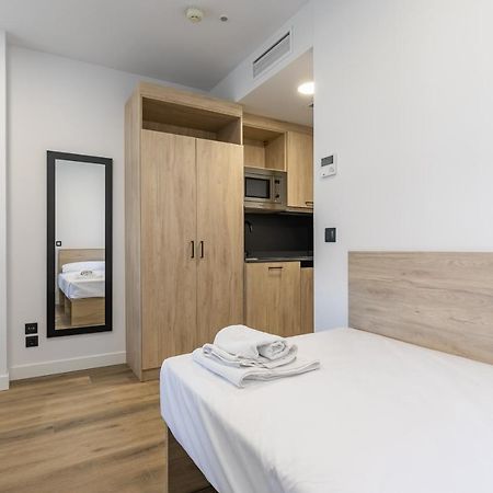 Micampus Xaudaro Student Residence Мадрид Екстер'єр фото
