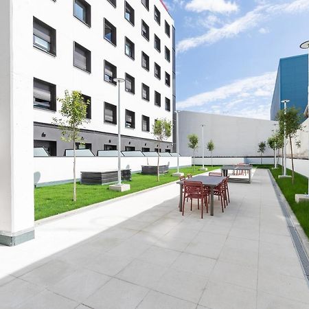 Micampus Xaudaro Student Residence Мадрид Екстер'єр фото